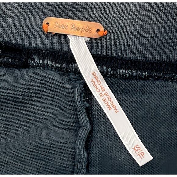 Free People XS Charcoal Mini Skirt Asymmetrical Zipper Lace Boho Grunge Style - Picture 6 of 9